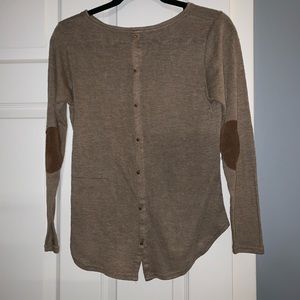 Women’s (Medium) long sleeve top